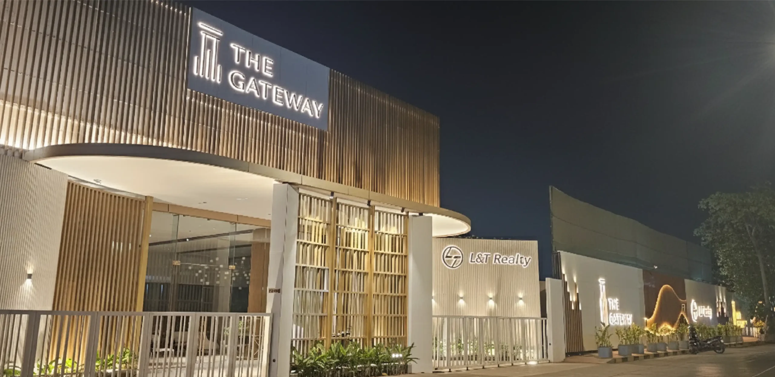 Home Page 1st Slider-06